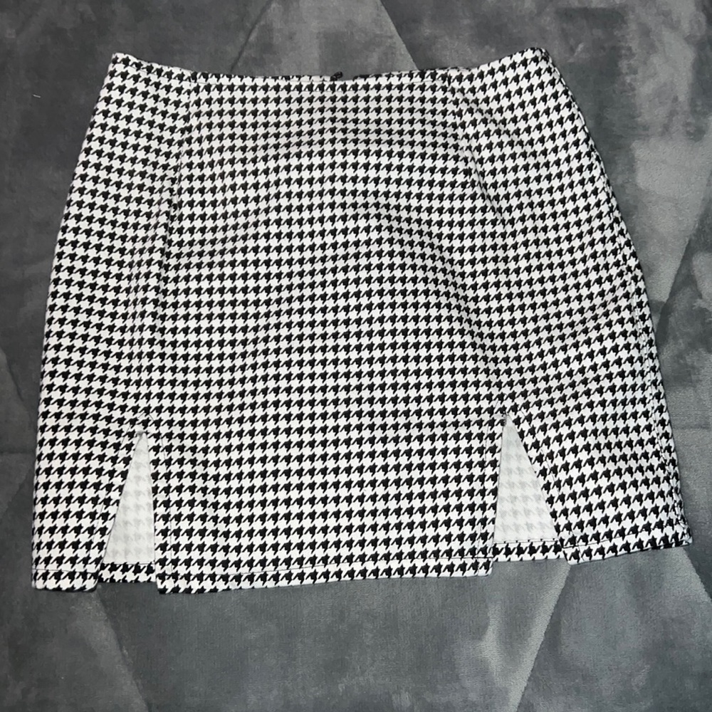 Houndstooth Motel Rocks Mini Skirt